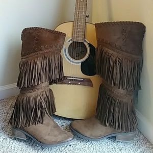 Fringe western, cowgirl boots